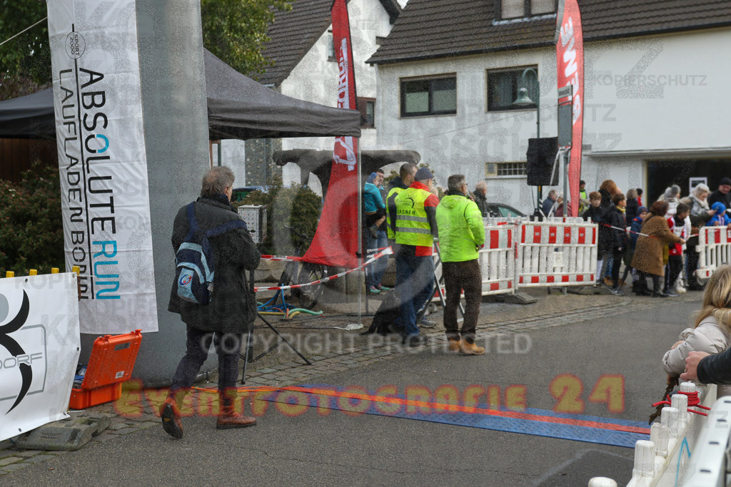 221127_1214_EV9_3435 | Sportfotografie im Rhein-Sieg Kreis, Köln, Bonn, NRW, Rheinland Pfalz, Hessen, etc. Unser Tätigkeitsfeld umfasst den Laufsport vom Volkslauf über den Marathon, Duathlon, Triathon bis zum Ultralauf wie Kölnpfad Ultra oder Schindertrail.