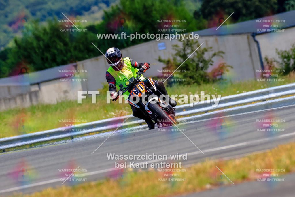 _TCM5104 | Hier findet Ihr Bilder von Touristenfahrten auf der Nürburgring Nordschleife oder von anderen Veranstaltungen die ich besucht habe. Viel Spass beim Durch Schauen 