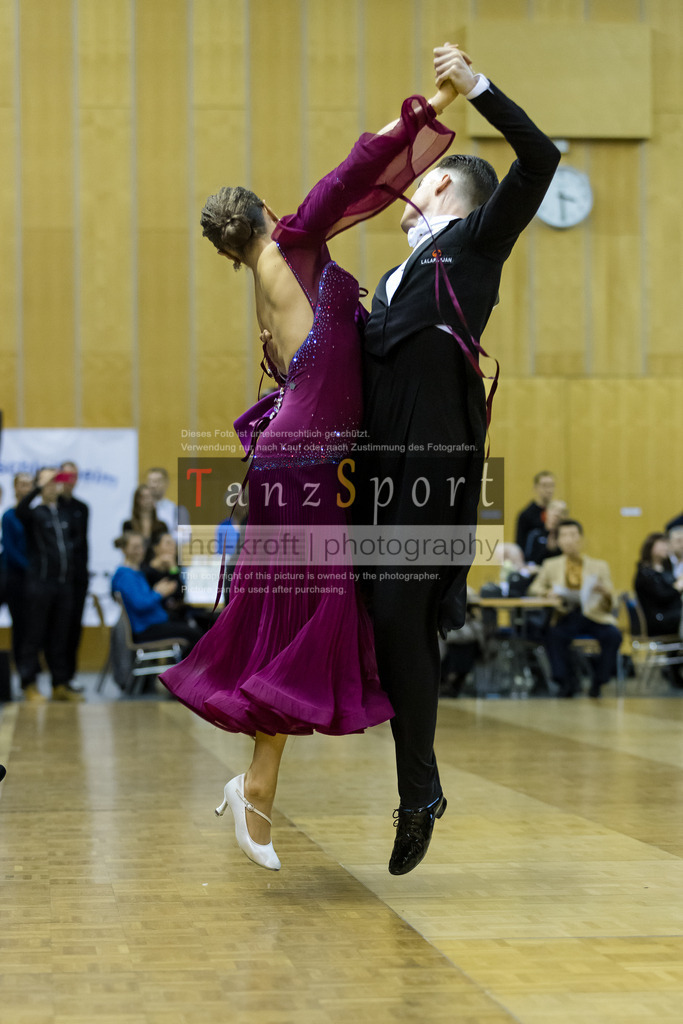 20241102_DC_HGR_Std_09147 | Tanzsportbilder, Standardtanz, Lateintanz, WDSF, DTV, LTVB, dancecomp, goc, hessen tanzt, blaues band der spree, walzer, tango, wiener walzer, slowfox, quickstepp, samba, rumba, cha-cha-cha, paso doble. jive, hd-kroft photography, turniertanzsport