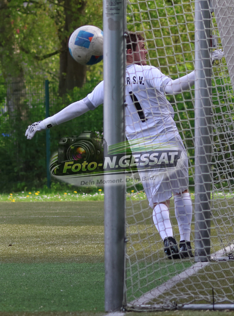 Bünder SV - SC Enger | Auf dem Bild zu sehen: weiß Bünder SV: Julian Beinke Bünder SV, SC Enger, Saison 25/26, Kreisliga A, Bünde, Deutschland - Realisiert mit Pictrs.com