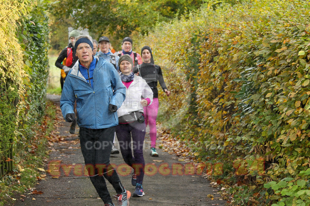 251026_1007_EV4_4328 | Sportfotografie im Rhein-Sieg Kreis, Köln, Bonn, NRW, Rheinland Pfalz, Hessen, etc. Unser Tätigkeitsfeld umfasst den Laufsport vom Volkslauf über den Marathon, Duathlon, Triathon bis zum Ultralauf wie Kölnpfad Ultra oder Schindertrail.