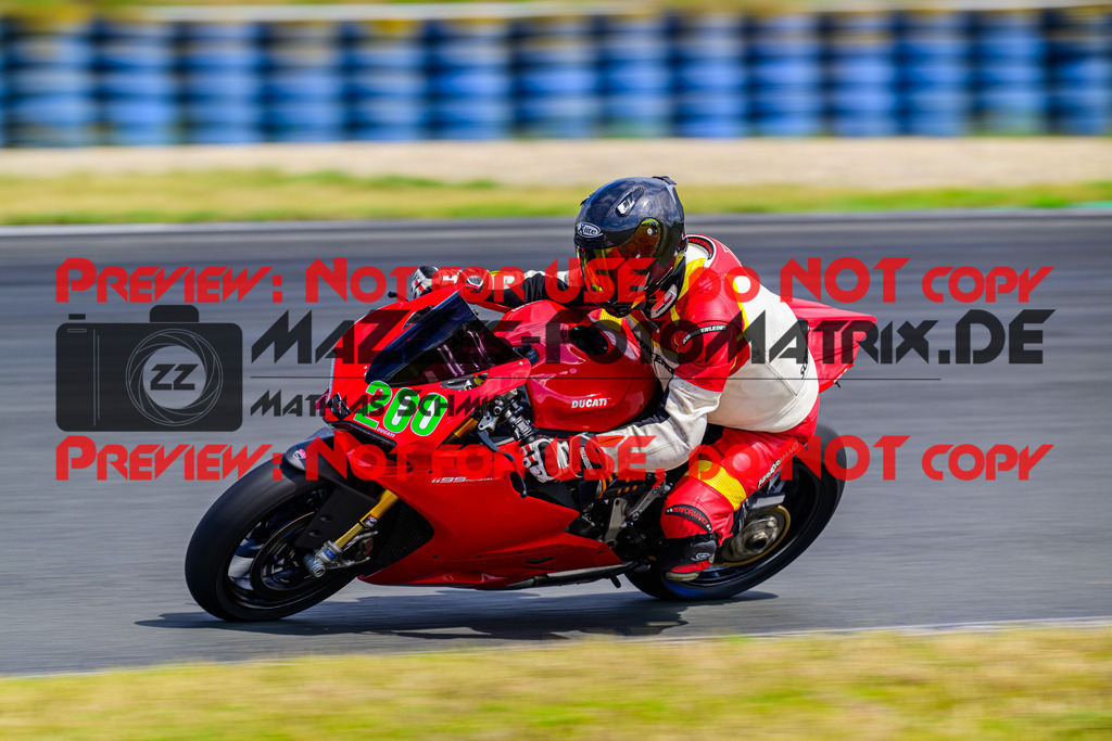 MaZZes_FotoMatrix_240724_6007705_1071 | GRUEN