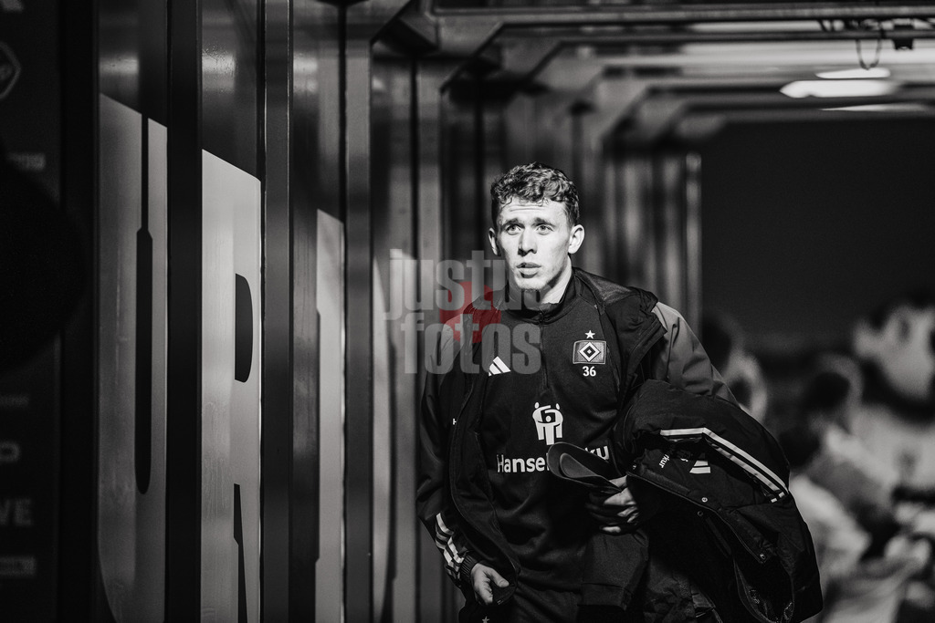 Fußball | Männer | Saison 2023/2024 | 2. Fußball-Bundesliga | 21. Spieltag | Hamburger SV vs. Hannover 96 | 09.02.2024 | Anssi Suhonen (#36, HSV)