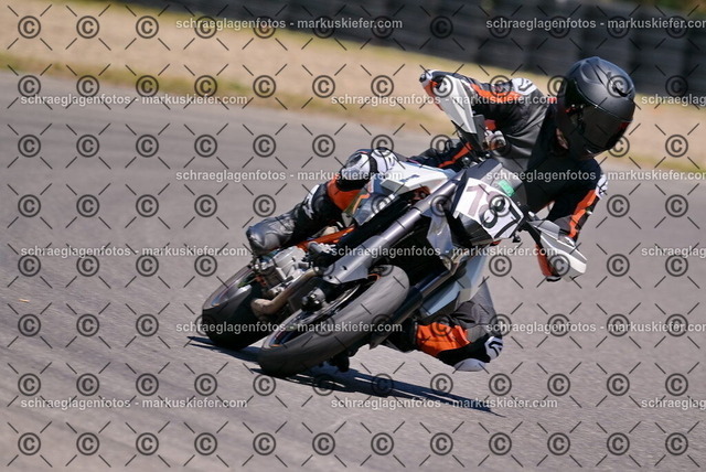 26bt04-1181 | markuskiefer.com - Realisiert mit Pictrs.com