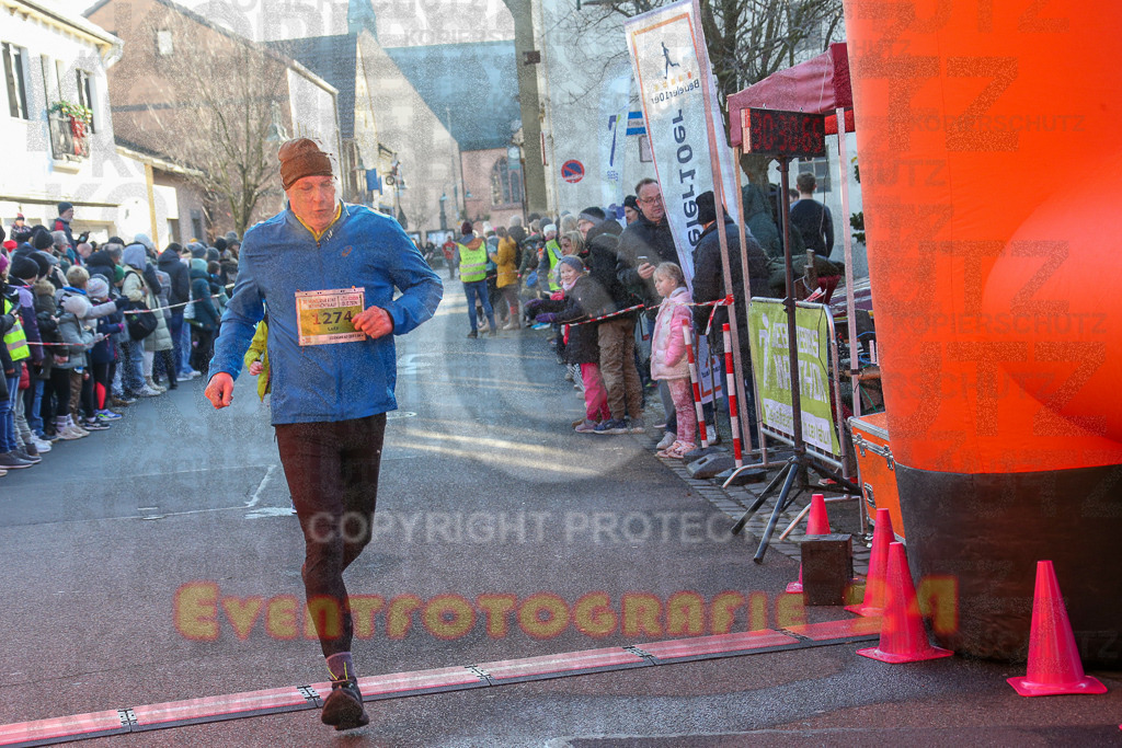 241201_1055_EX1_9328 | Sportfotografie im Rhein-Sieg Kreis, Köln, Bonn, NRW, Rheinland Pfalz, Hessen, etc. Unser Tätigkeitsfeld umfasst den Laufsport vom Volkslauf über den Marathon, Duathlon, Triathon bis zum Ultralauf wie Kölnpfad Ultra oder Schindertrail.