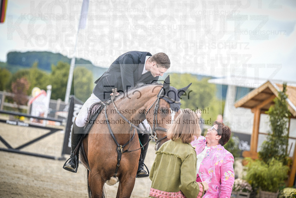 DOS_0077 | Entdecke hochwertige Reitturnierfotos von Foto Oger. Professionell, emotional und authentisch – jetzt Lieblingsmomente im Shop bestellen.Deutschlandweite Turnierfotografie. - Realisiert mit Pictrs.com