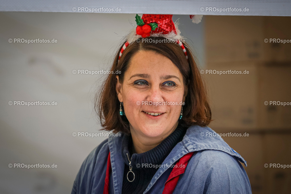 6. Bonner Nikolauslauf; Bonn, 14.12.2025 | Impressionen vom 6. Bonner Nikolauslauf am 14.12.2025 in Bonn (Nordrhein-Westfalen). 