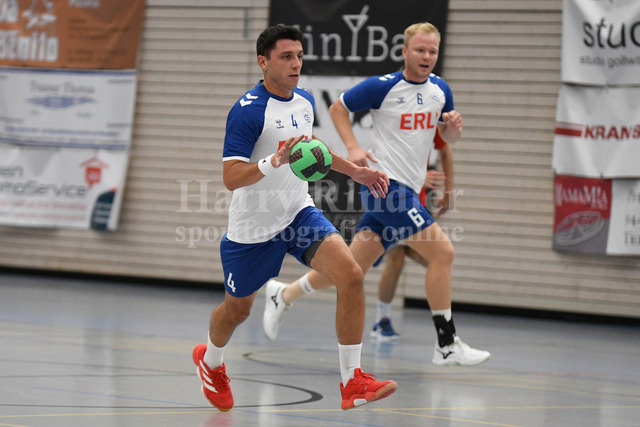 HC Deggendorf :  TSV Rottenburg  | Valentin Lotos  (HC Deggendorf  #4) - Realisiert mit Pictrs.com