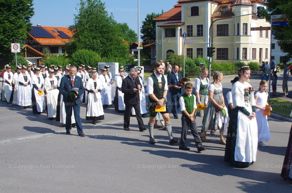 IMGP3314 | fotografiert von Axel PollmannLeonhardi Wallfahrt Benediktbeuern und Murnau, Fronleichnam, Fasching, Landschaft im Loisachtal und Benediktbeuern  - Realisiert mit Pictrs.com