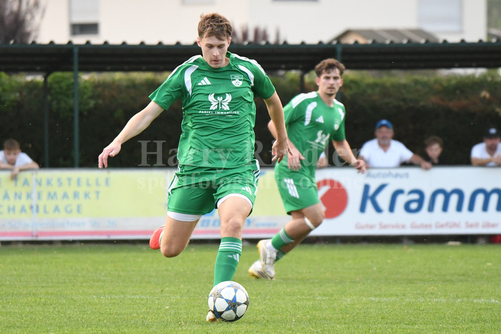 SpVgg Niederalteich : TSV Regen | Sebastian Kroner (SpVgg Niederalteich #10) - Realisiert mit Pictrs.com