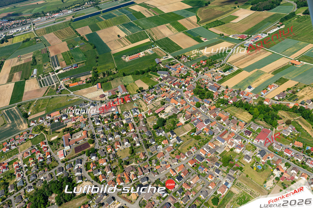 Das Luftbild der Stadt poxdorf wurde 2020 vom Flugzeug heraus erstellt (keine Drohne) Aufnahmehöhe ca.400 Meter- hohe Auflösung und Qualität garantiert!