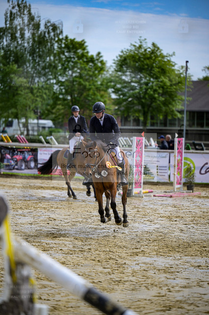 Reitturnier Lienen | Entdecke hochwertige Reitturnierfotos von Foto Oger. Professionell, emotional und authentisch – jetzt Lieblingsmomente im Shop bestellen. - Realisiert mit Pictrs.com