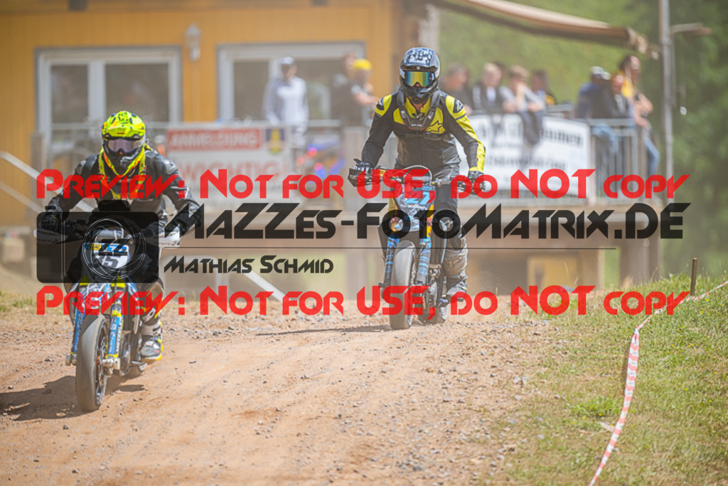 MaZZes_FotoMatrix_220529_8110 | Fotograf Mathias Schmid
Sportfotograf,
Eventfotograf,
Hochzeitsfotograf,
Portraitfotograf