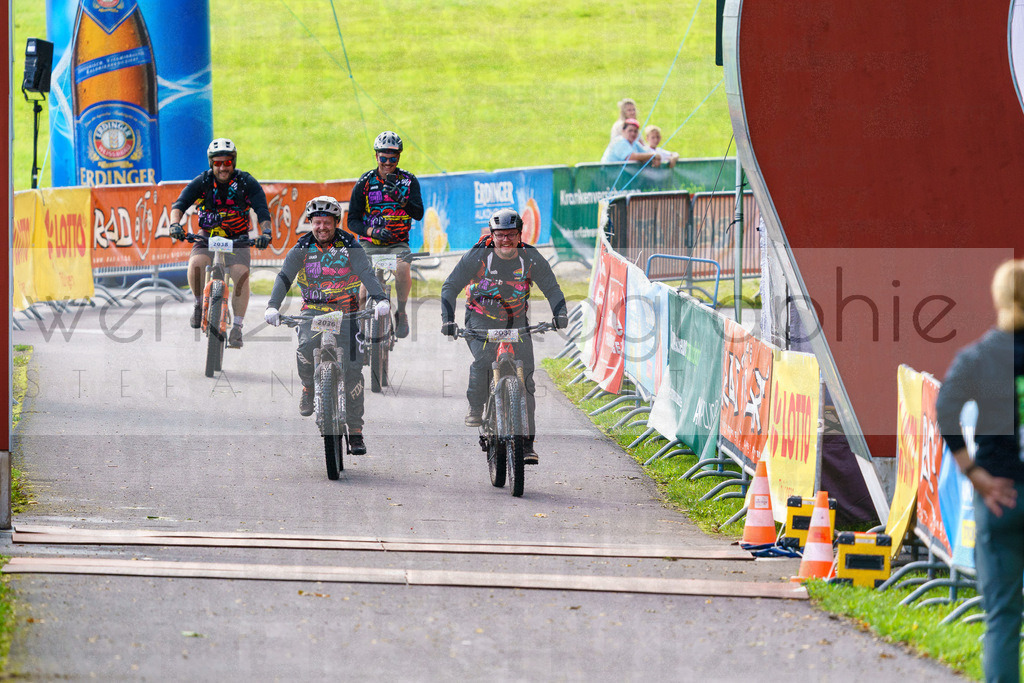 RennsteigRIDE Zieleinlaufbilder | Zieleinlauf RIDE 23