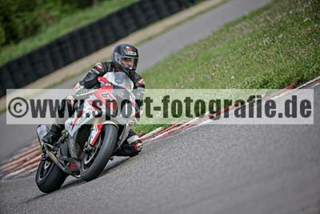 pube0612 | Professionelle Fotos von Sportveranstaltungen, aber auch Hochzeiten und anderen Events. - Realisiert mit Pictrs.com