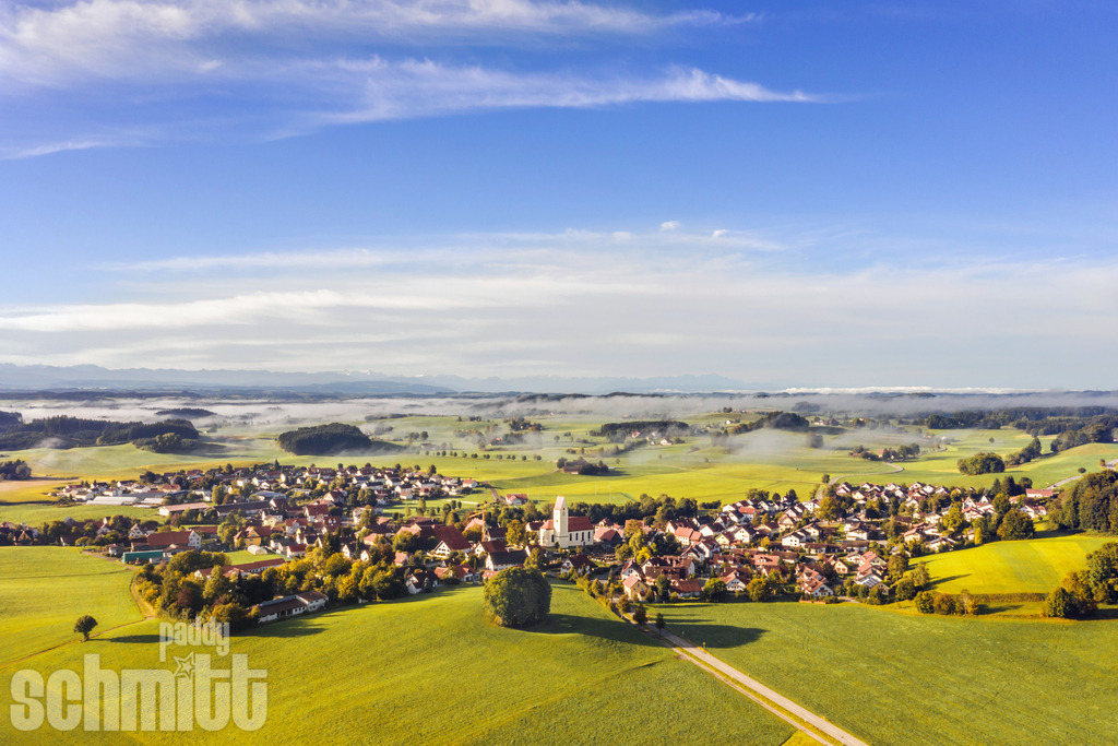 PS-Arnach-2026-01 | Entdecke die größte Bildgalerie der Region mit Fotografien aus dem Allgäu, der Bodenseeregion, Oberschwaben, dem Donautal und der Schwäbischen Alb. Landschaften, Luftaufnahmen und Reisefotografie als Wandbild und Fotokunst. - Realisiert mit Pictrs.com