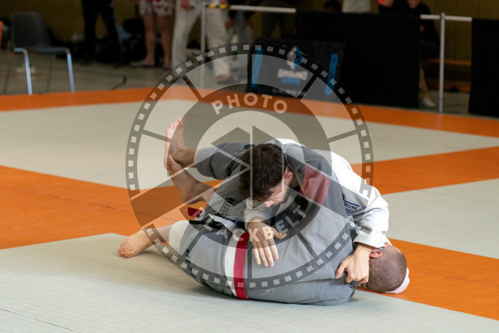 20240915PBB1297 | Athletes compete during the Grappling Industries’ grappling and Brazilian jiu-jitsu competition in Berlin, on September 15, 2024.