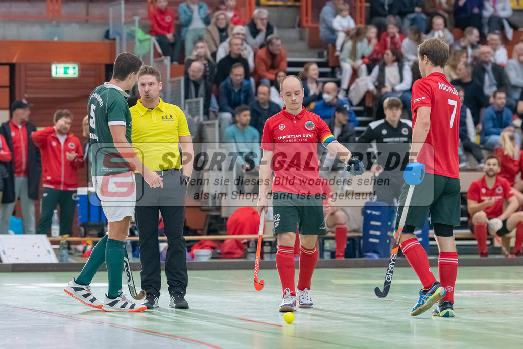 HK_20230108_102484 | 1. Bundesliga ( Halle ) Herren Crefelder HTC - Uhlenhorst Mülheim am 8.1.2023 Crefelder HTC  ( CHTC ), Krefeld , Dennis Holthaus ( Uhlenhorst Mülheim #5 )