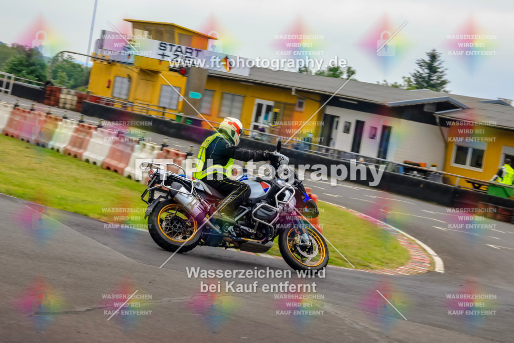 OBK-5410 | Hier findet Ihr Bilder von Touristenfahrten auf der Nürburgring Nordschleife oder von anderen Veranstaltungen die ich besucht habe. Viel Spass beim Durch Schauen 