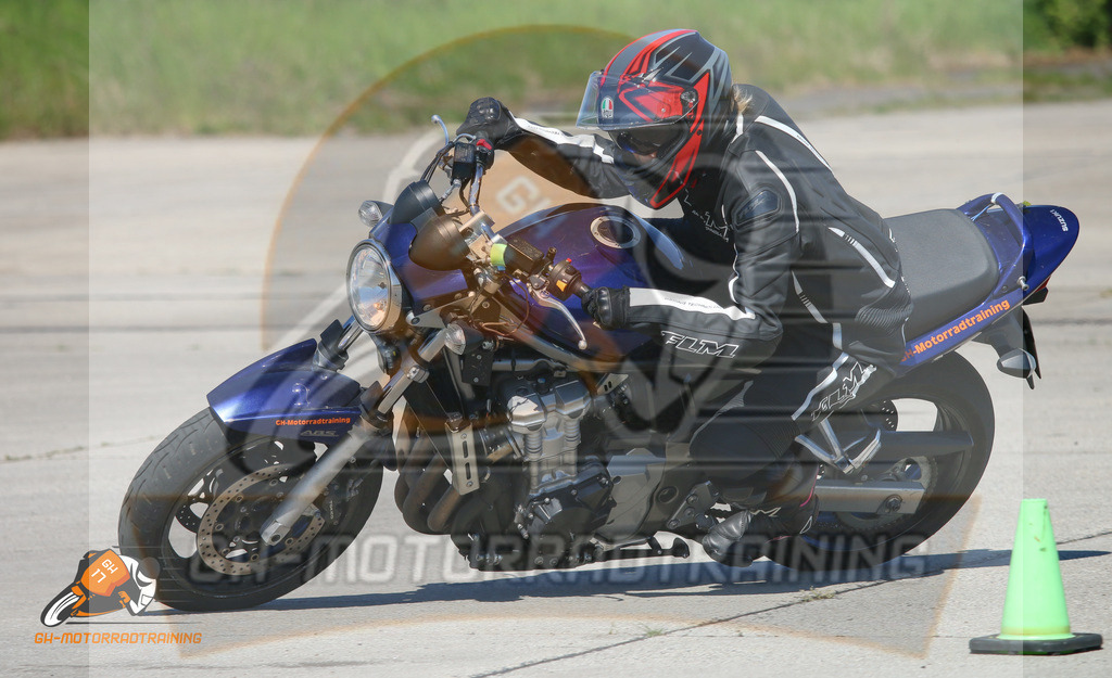 IMG_0045 | gh-motorradtraining-foto.de - Realisiert mit Pictrs.com