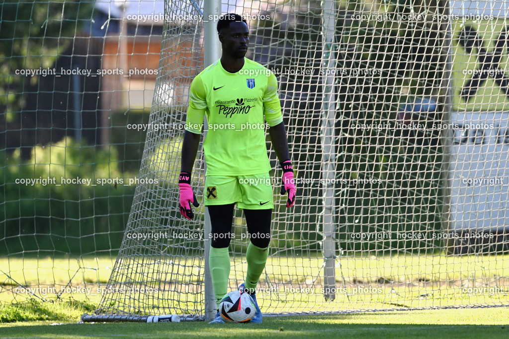 WSG Radenthein vs. URC Thal Assling | #99 Ayotunde Ezekiel Ikuepamitan URC Thal Assling, WSG Radenthein vs. URC Thal Assling, WSG Radenthein vs. URC Thal Assling am 30.05.2025 in Radenthein (Sportplatz Radenthein), Austria, (Photo by Bernd Stefan)