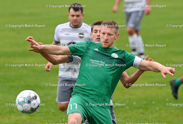 Fussball Kreisliga A 3: SV Wurmlingen - SV Wendelsheim | Fussball Kreisliga A 3  2022/2023    17.09.2022SV Wurmlingen - SV WendelsheimMax Hartmann (vorn, SV Wurmlingen) gegen Manuel Brunnenmiller (hinten, SV Wendelsheim) FOTO: ULMER PressebildagenturxxNOxMODELxRELEASExx