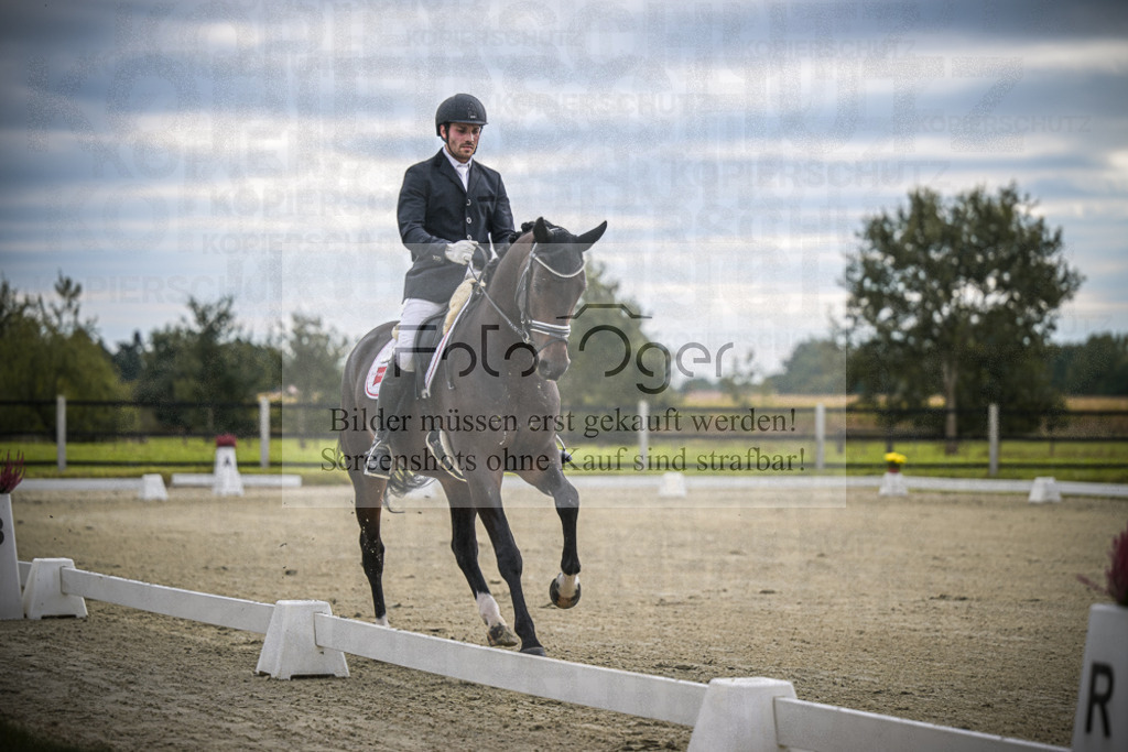 DOS_0176 | Entdecke hochwertige Reitturnierfotos von Foto Oger. Professionell, emotional und authentisch – jetzt Lieblingsmomente im Shop bestellen.Deutschlandweite Turnierfotografie. - Realisiert mit Pictrs.com
