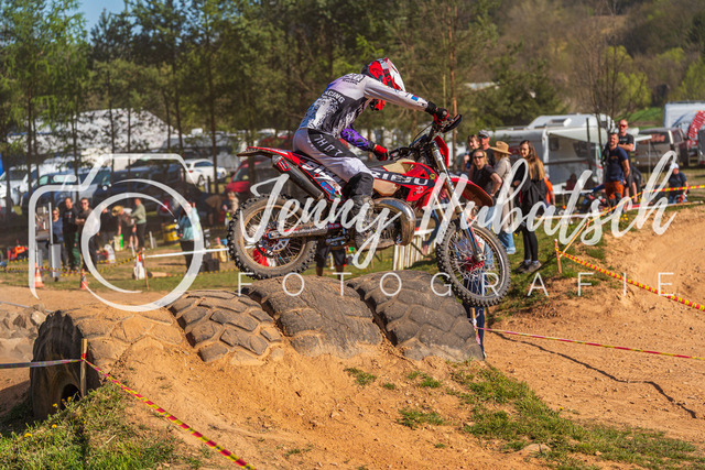 JHF.ECHT.4h.Samstag11 | jennyhubatsch-endurofotografie