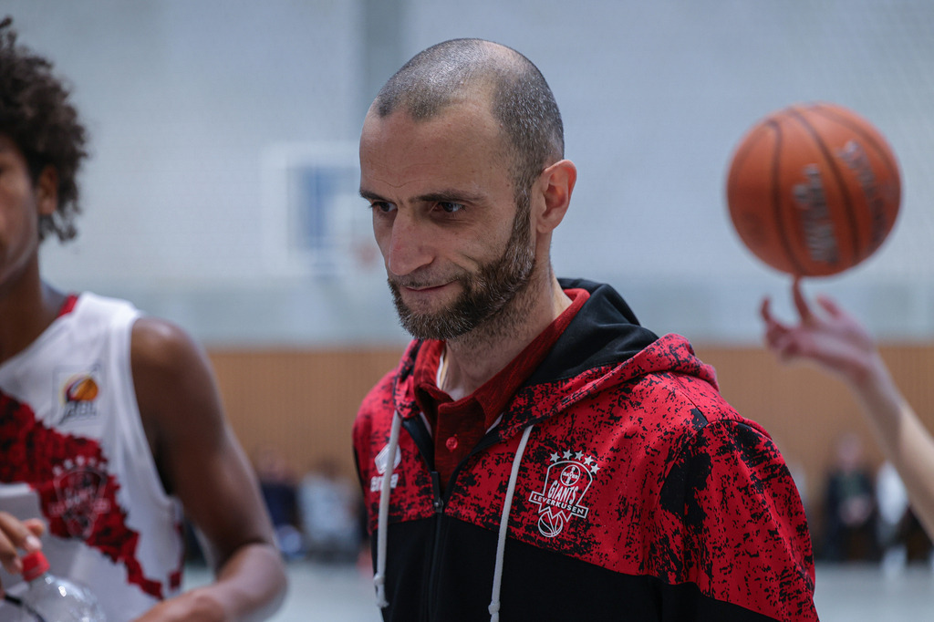 JBBL BAYER GIANTS vs Team BonnKöln RAG-3 | Fotos von Basketballspielen aus dem Raum NRW fotografiert von Gero Mueller-Laschet und Daniel Schaefer - Realisiert mit Pictrs.com