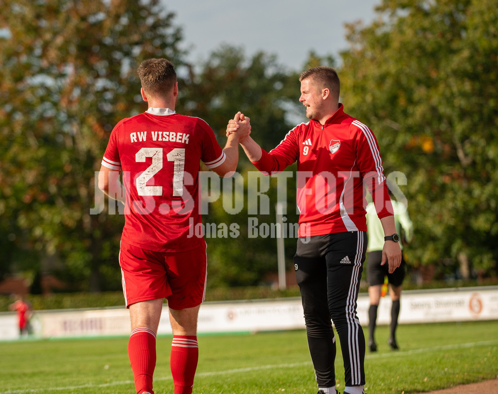 BWL_2727 | jns.sportfotos - Realisiert mit Pictrs.com