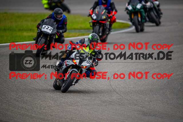 MaZZes_FotoMatrix_240701_6007705_7393 | INST