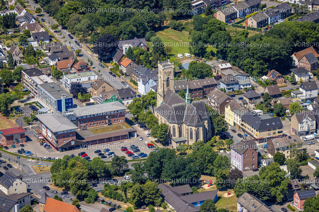 Castrop-Rauxel220706183 | Luftbild, kath. Kirche St. Lambertus Henrichenburg, Henrichenburg, Castrop-Rauxel, Ruhrgebiet, Nordrhein-Westfalen, Deutschland