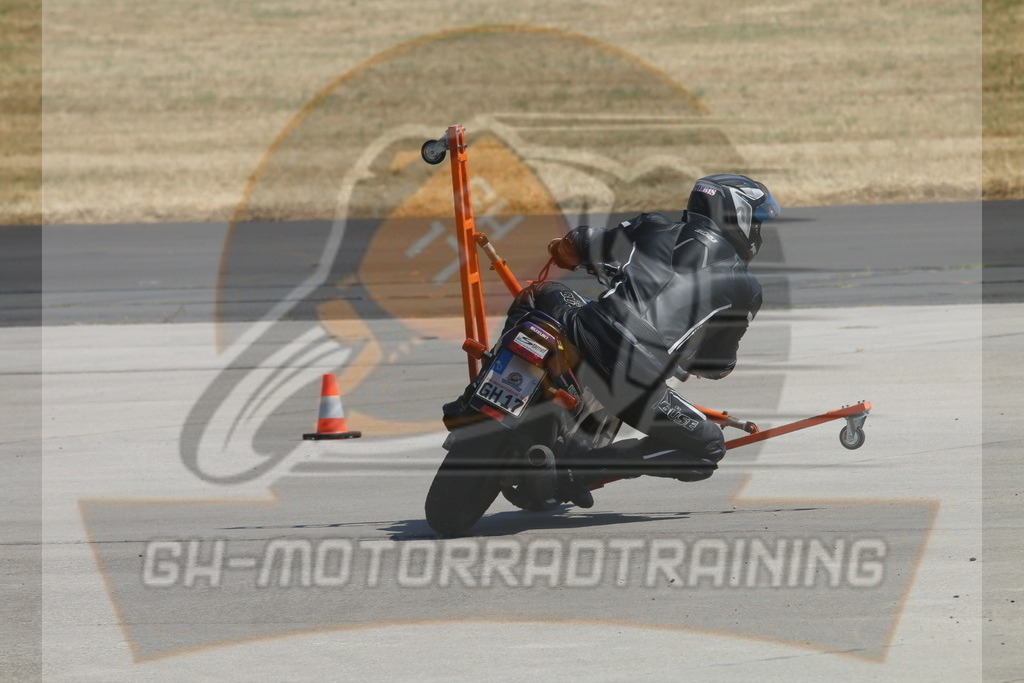 IMG_3156 | gh-motorradtraining-foto.de - Realisiert mit Pictrs.com