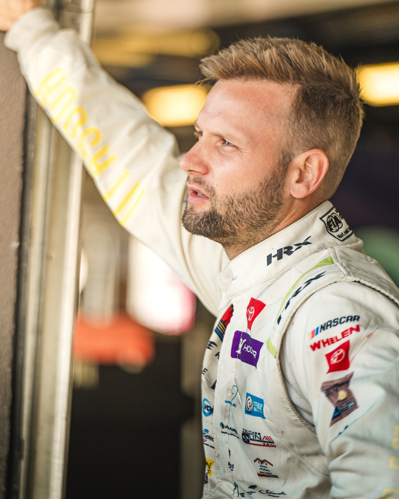 _DSC4710 | Exklusive Motorsport-Fotografie aus Leipzig von TXO Media – für Rennfahrer, Teams & Sponsoren. Sausemuth liefert starke Bilder, die Emotion zeigen. Jetzt buchen & glänzen! - Realisiert mit Pictrs.com