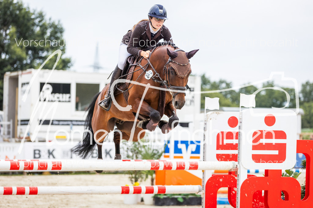 BHO-2PhSpr-M-201 | MomenTaufnahmen Pferdesportfotos