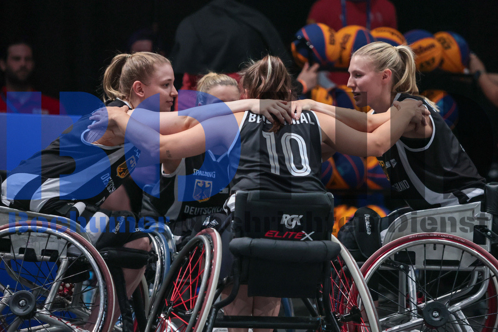 SES_RRG3x320250720-133 | bond - Realisiert mit Pictrs.com