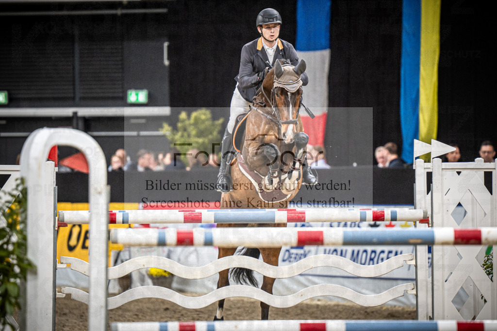 DOS_1294 | Entdecke hochwertige Reitturnierfotos von Foto Oger. Professionell, emotional und authentisch – jetzt Lieblingsmomente im Shop bestellen.Deutschlandweite Turnierfotografie. - Realisiert mit Pictrs.com