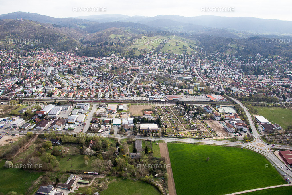 Ortsansicht | Luftbild: Ortsansicht im Ortsteil Auerbach in Bensheim im Bundesland Hessen in Deutschland. Foto: IMG_077107.jpg vom 12.04.2015 durch Werner Riehm/FLY-FOTO.de - Realisiert mit Pictrs.com