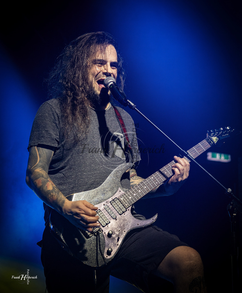 Justice Geiselwind 31.10.2025 | Frank Herberich Fotografie, Frank Herberich, Fotografie, Hochzeit, Portrait, St. Peter Ording, Ording, Westerhever, Nordsee, Frank Fotografie, Hardheim,  Odenwald,Walldürn, Band,Eventfotografie - Realisiert mit Pictrs.com