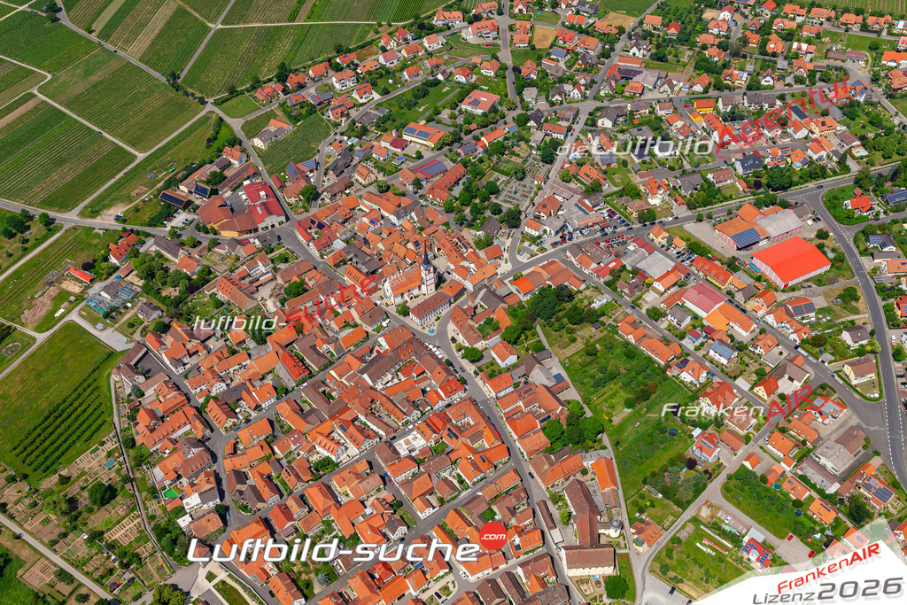 Das Luftbild der Stadt Sommerach wurde 2019 vom Flugzeug heraus erstellt (keine Drohne) Aufnahmehöhe ca.400 Meter- hohe Auflösung- beste Druck-Qualität garantiert!
