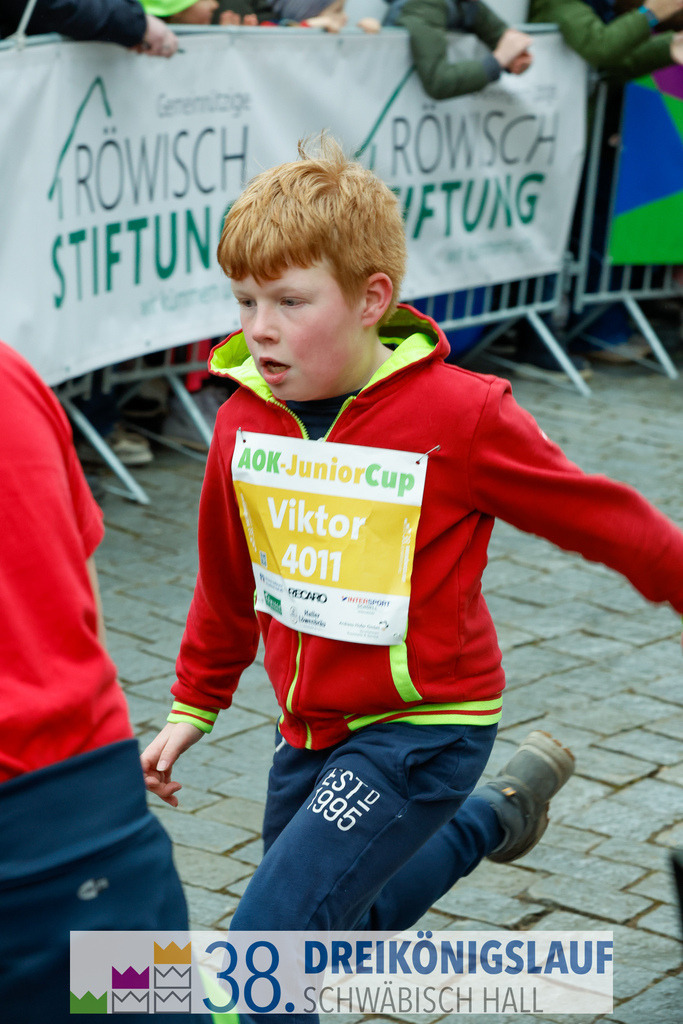 400m AOK Junior Cup | 3 Koenigslauf 2024 400m AOK Junior Cup - Realisiert mit Pictrs.com