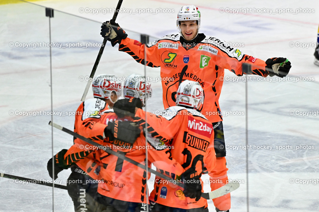 EC IDM WÄRMEPUMPEN VSV vs. MOSER MEDICAL GRAZ99ERS | Jubel Graz 99ers, #52 Paul Huber Graz 99ers, #20 Nico Brunner Graz 99ers, #21 Lukas Haudum Graz 99ers, EC IDM WÄRMEPUMPEN VSV vs. MOSER MEDICAL GRAZ99ERS, EC IDM WÄRMEPUMPEN VSV vs. MOSER MEDICAL GRAZ99ERS am 17.03.2026 in Villach (Stadthalle Villach), Austria, (Photo by Bernd Stefan)