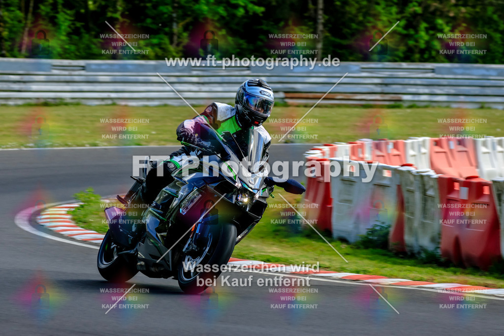 _OTO2334 | Hier findet Ihr Bilder von Touristenfahrten auf der Nürburgring Nordschleife oder von anderen Veranstaltungen die ich besucht habe. Viel Spass beim Durch Schauen 