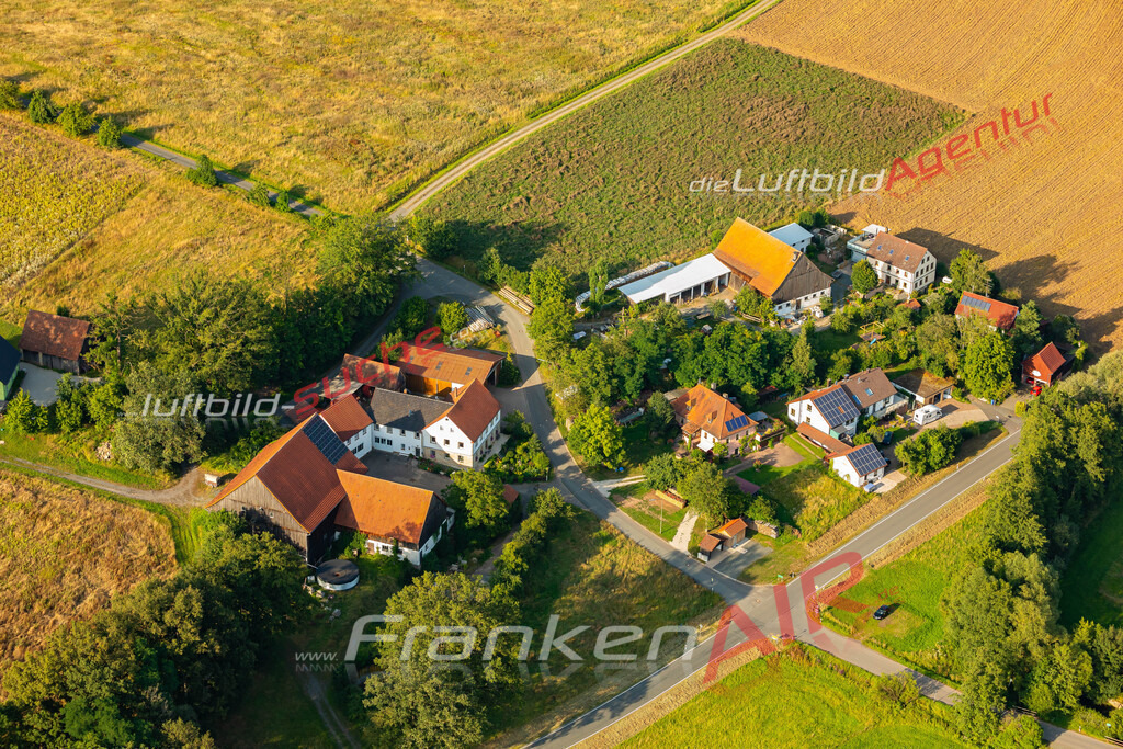 partenfeld-thurnau-339-jahr-2024 | Das Luftbild zeigt : Partenfeld Thurnau - Die Luftaufnahme wurde 2024 vom UL-Flugzeug aus erstellt ( keine Drohne ) - Hochauflösende Luftaufnahme - Für grossformatige Ausdrucke geeignet. Die Geschenkidee !Mit Lizenz und Bildrechte bestellbar