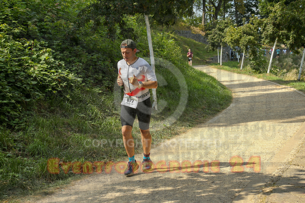 250824_1501_EX1_8309 | Sportfotografie im Rhein-Sieg Kreis, Köln, Bonn, NRW, Rheinland Pfalz, Hessen, etc. Unser Tätigkeitsfeld umfasst den Laufsport vom Volkslauf über den Marathon, Duathlon, Triathon bis zum Ultralauf wie Kölnpfad Ultra oder Schindertrail.