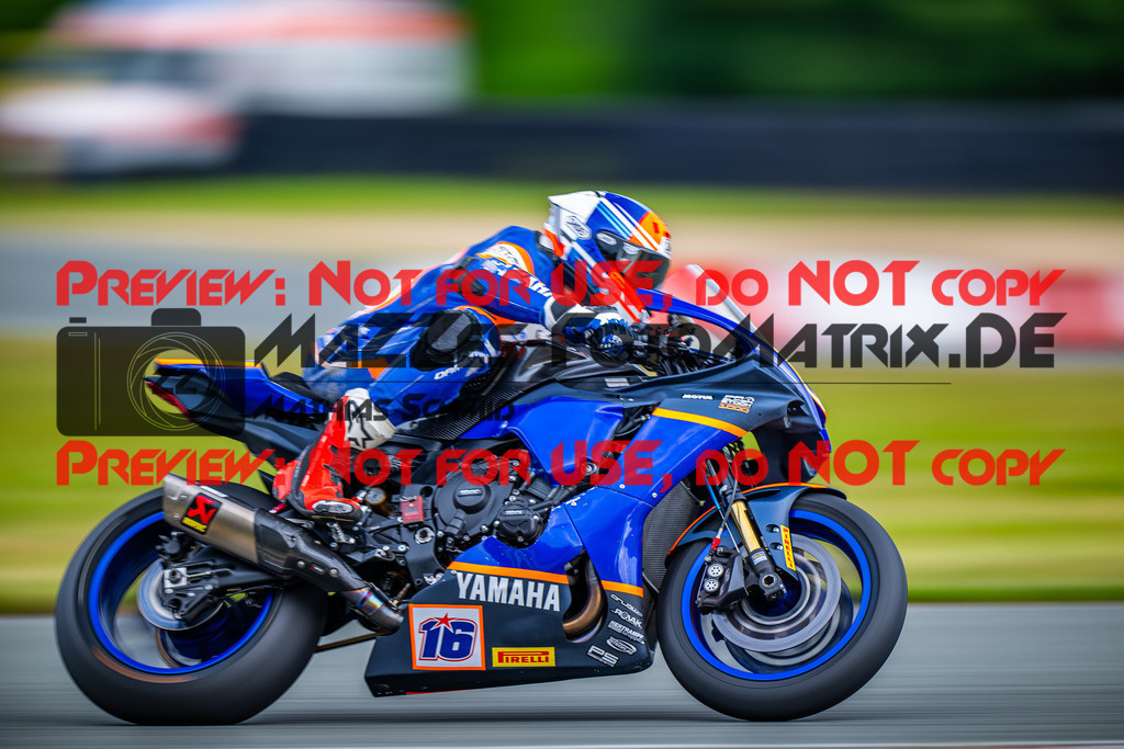 MaZZes_FotoMatrix_240726_6021986_3493 | STK