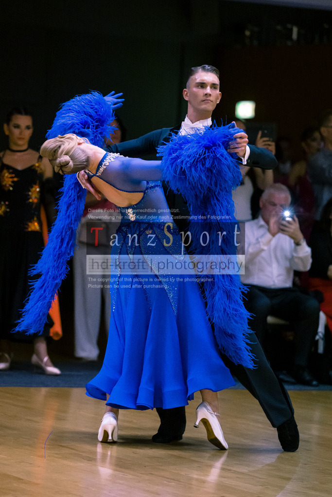 20250906_LM_By_HGR-S-Std_7360 | Tanzsportbilder, Standardtanz, Lateintanz, WDSF, DTV, LTVB, dancecomp, goc, hessen tanzt, blaues band der spree, walzer, tango, wiener walzer, slowfox, quickstepp, samba, rumba, cha-cha-cha, paso doble. jive, hd-kroft photography, turniertanzsport