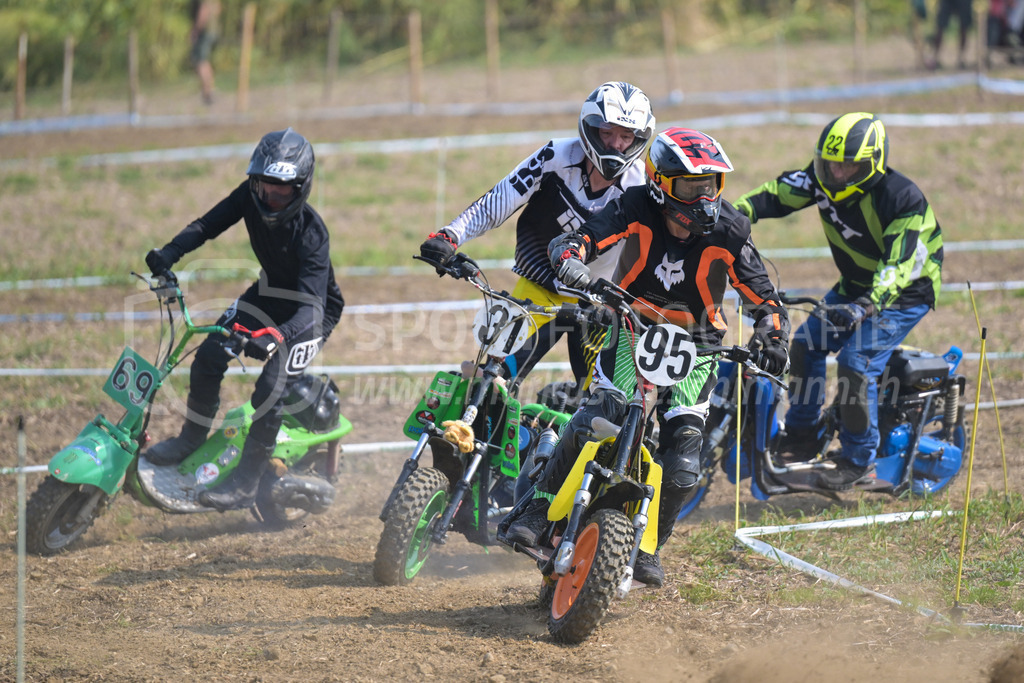 Motortrotti-Rennen Buch am Irchel - 16. August 2025 | Motortrotti-Rennen Buch am IrchelBuch am Irchel, Kt. ZürichBild: Sportfotografie Markus Aeschimann | www.markus-aeschimann.ch - Realisiert mit Pictrs.com