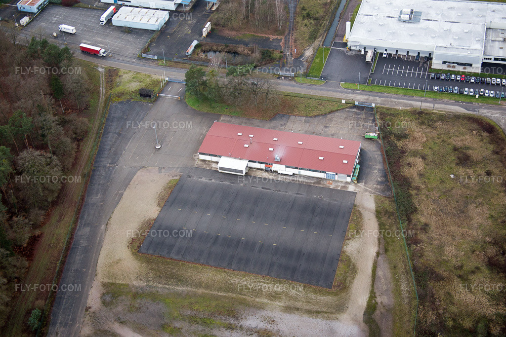 Aerial view: Burstner Lager in the district Altenstadt in Wissembourg in the state Bas-Rhin, France.Photo: IMG_085864.jpg taken on 01/08/2016 by Werner Riehm/FLY-FOTO.comResolution of the original: 5472 x 3648 px