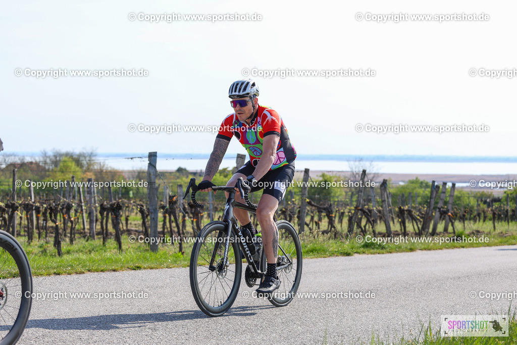 IMG_1717 | @sportshot_your_pictrs #yourpictures#roadtowm2029 #nrm #neusiedlerseeradmarathon #neusiedlersee #neusiedlerseetourismus #burgenland #mörbisch #nrm26 #burgenlandtourismus #voglundco #poweredbyburgenlandtourismus #radsport #rad #marathon #ucigranfondo #visitburgenland #ucigranfondoworldseries